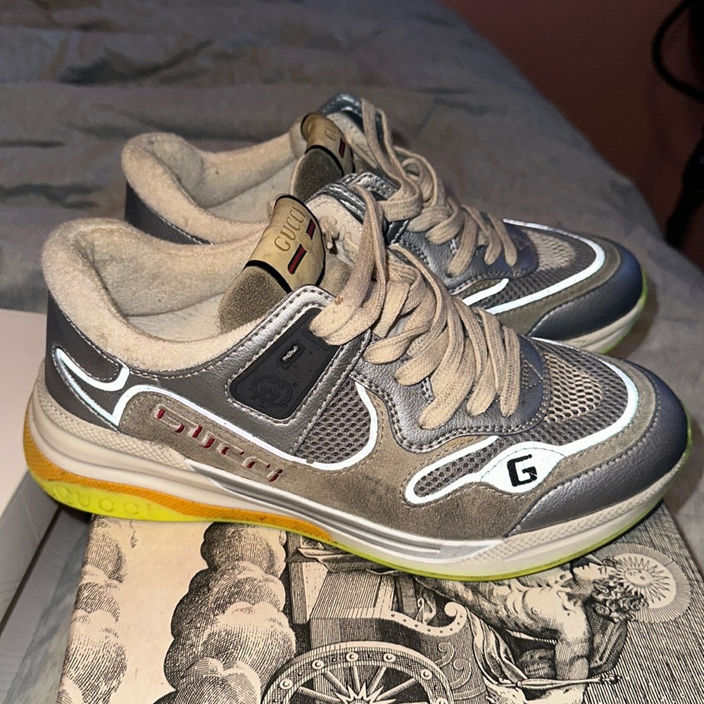 GUCCI ULTRASPACE SNEAKERS